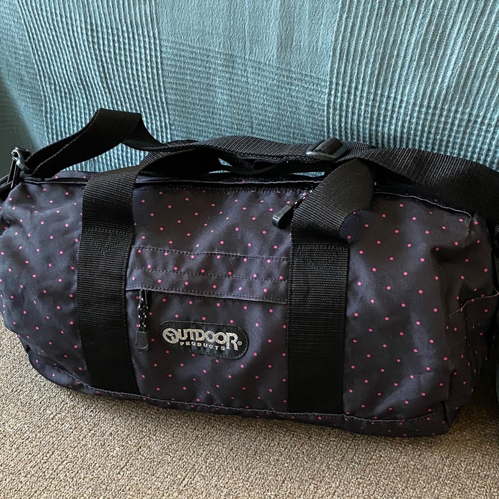 Outdoor Women's Travel Bag - Black with Pink Dots